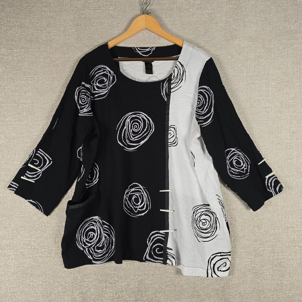 Ali Miles Tunic Top 1X Black White Swirl Rose Colorblock Toggle Crinkle Tunic
